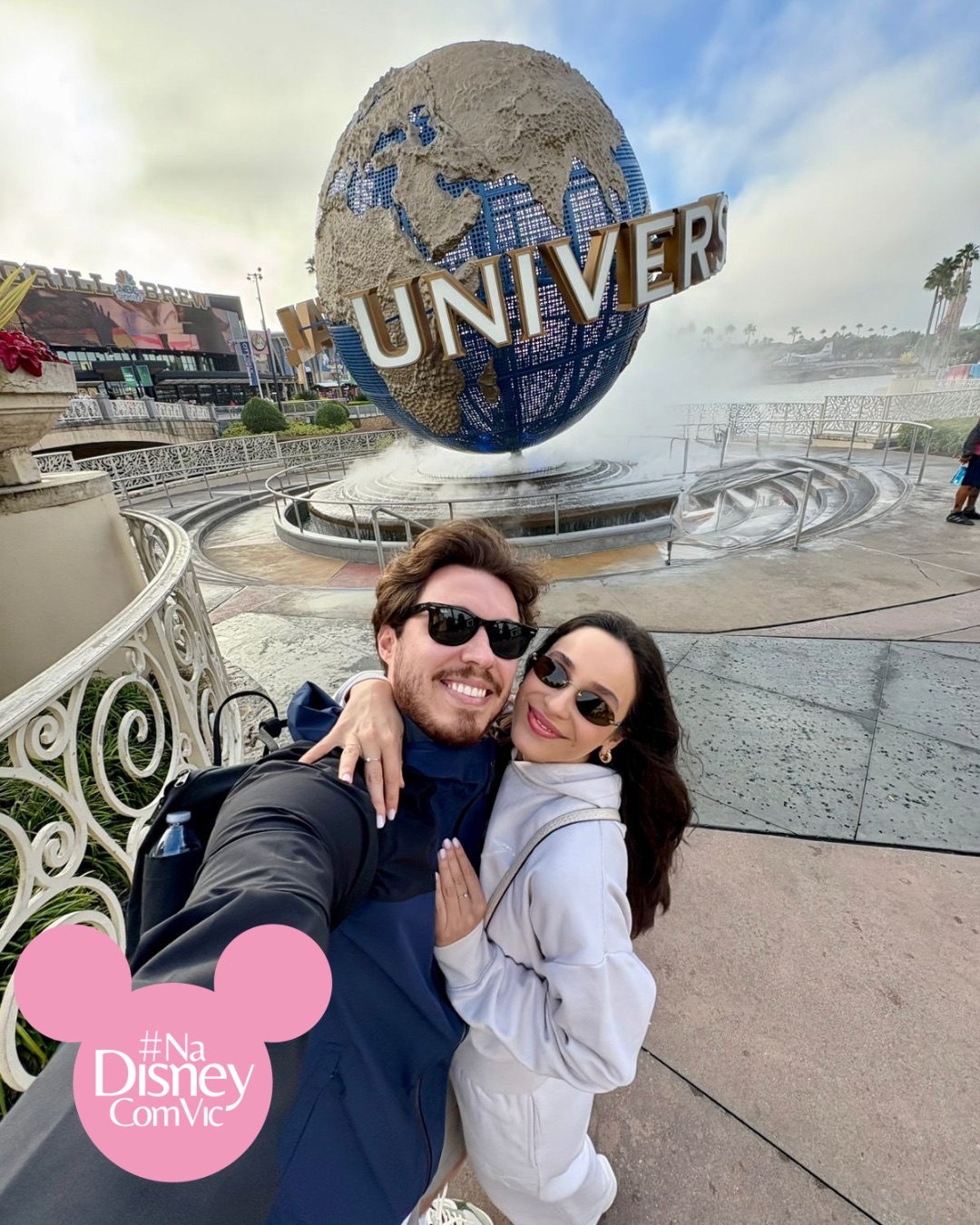 Casal aproveitando a Universal Orlando